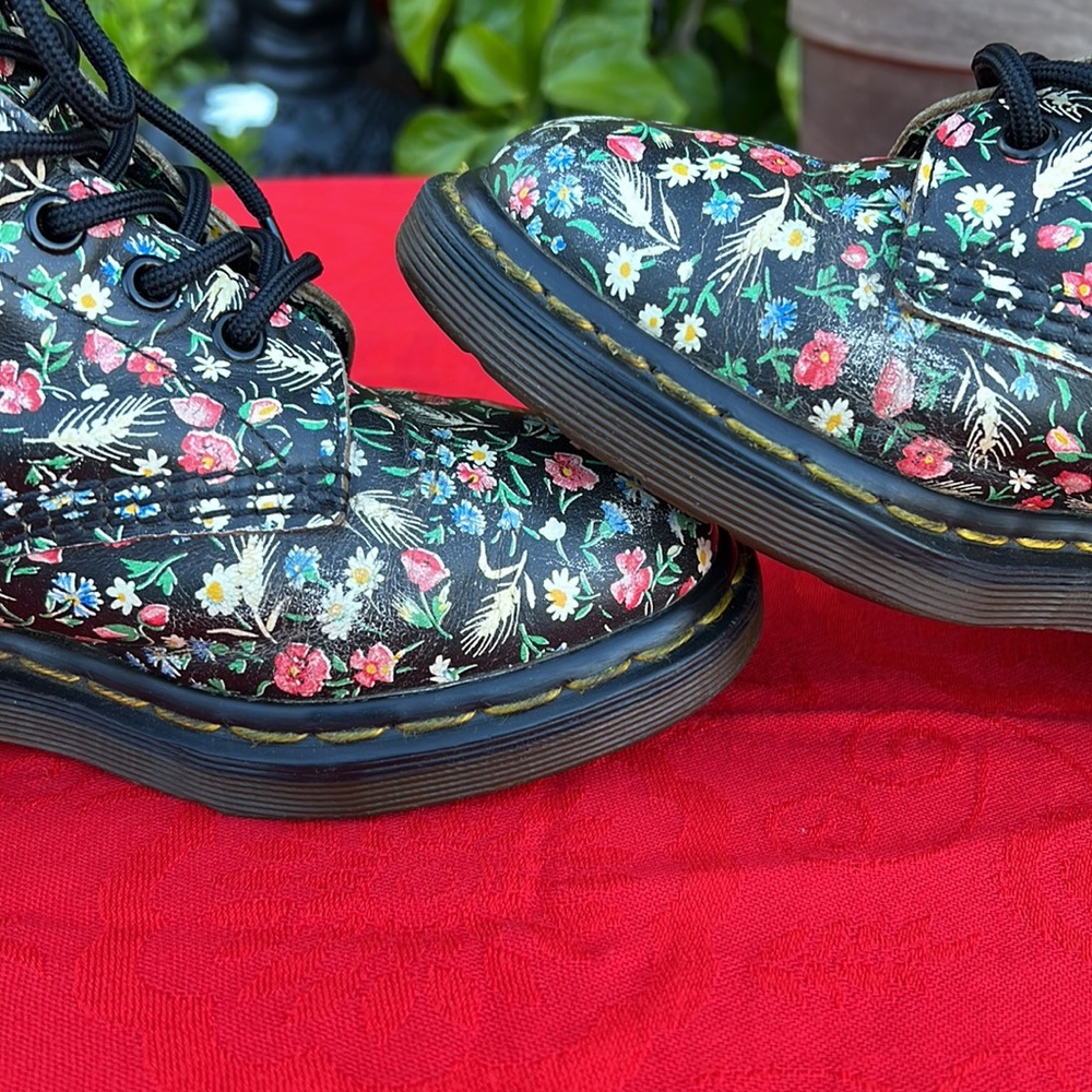 🏴󠁧󠁢󠁥󠁮󠁧󠁿 Dr. Martens Vintage MIE Y2K Floral 🌺 Combat Boots UK 6 - Picture 9 of 17
